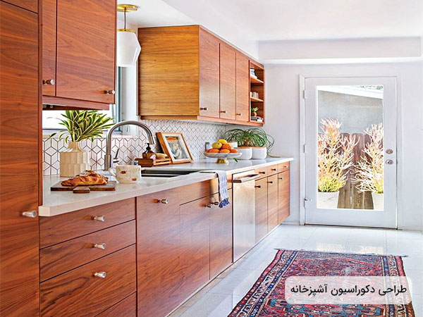 طراحی دکوراسیون آشپزخانه تمام چوب به عنوان یکی از قسمت های فضای داخلی منزل