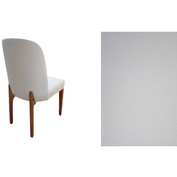 تصويري از صندلی ناهار خوری RS1002 به رنگ سفيد و پايه هاي قهوه اي در پس زمينه سفيد.