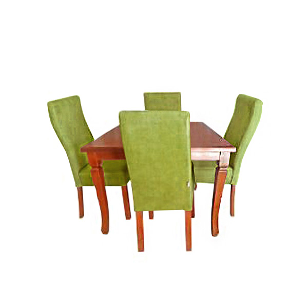 ميز و صندلی ناهار خوری اسپرت 646 چوبکو به همراه صندلی هايی به رنگ سبز مغز پسته اي که دور ميز چيده شده اند با پس زمينه سفيد.
